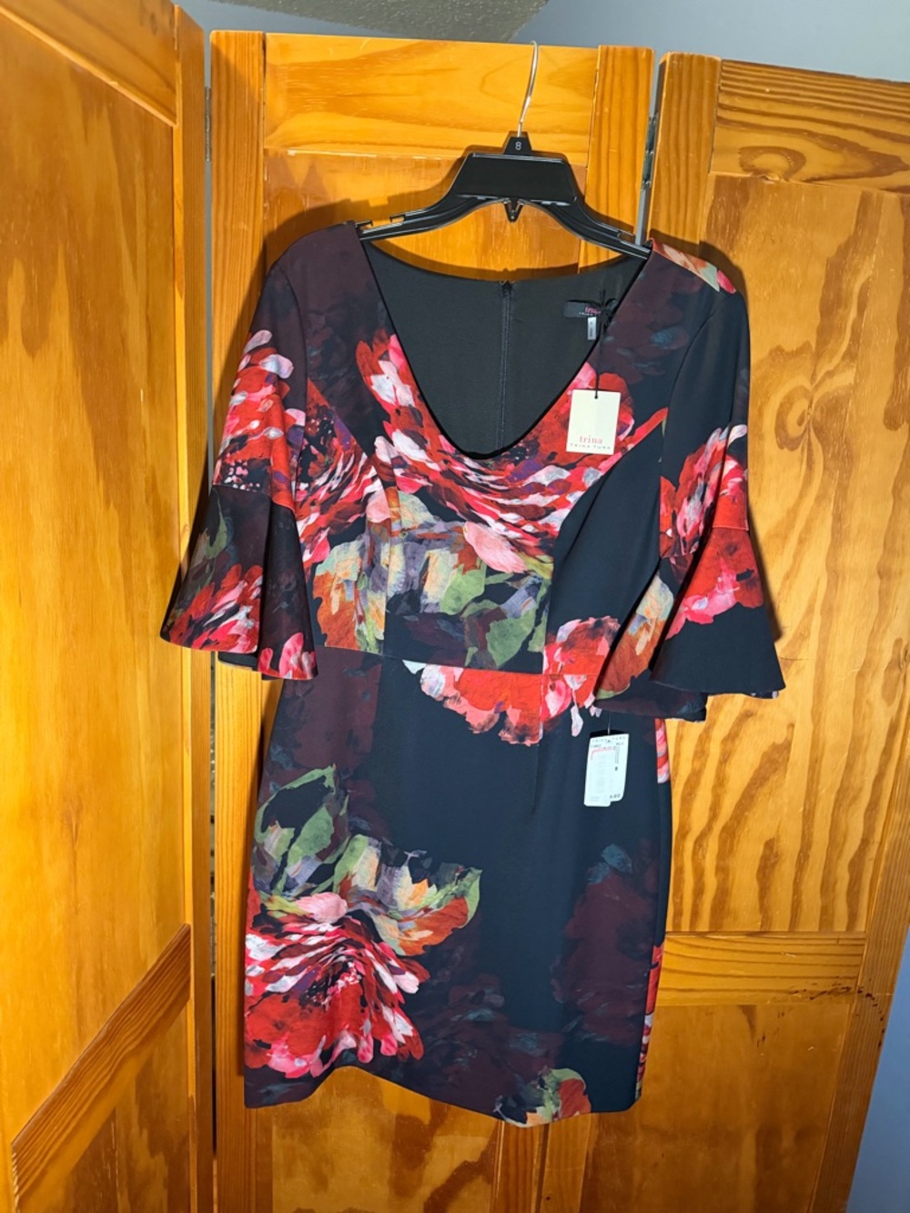 NWT Trina Turk Black Floral Scoop Neck Flutter-Sleeve Mini Dress | Size 8